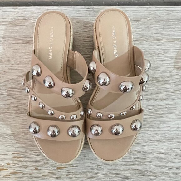 Marc Fisher 6.5 Jalyn Sandals Nude Silver Studs Espadrille Platform Wedge Slides - Picture 4 of 13